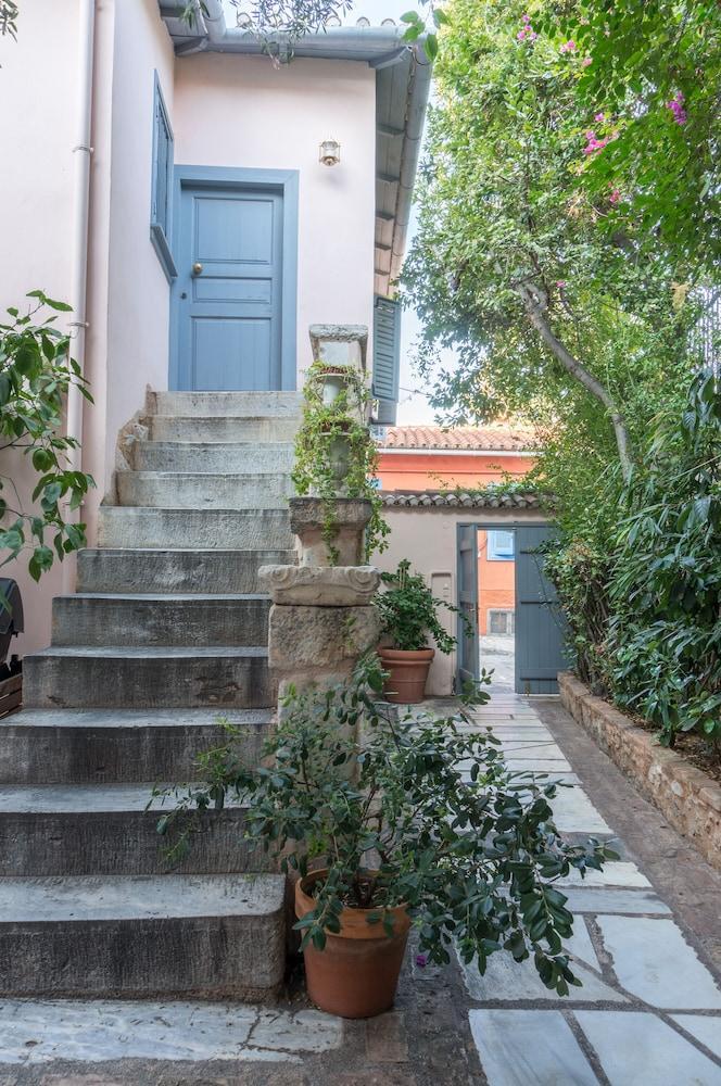 Acropolis Villa In Plaka Афины Экстерьер фото